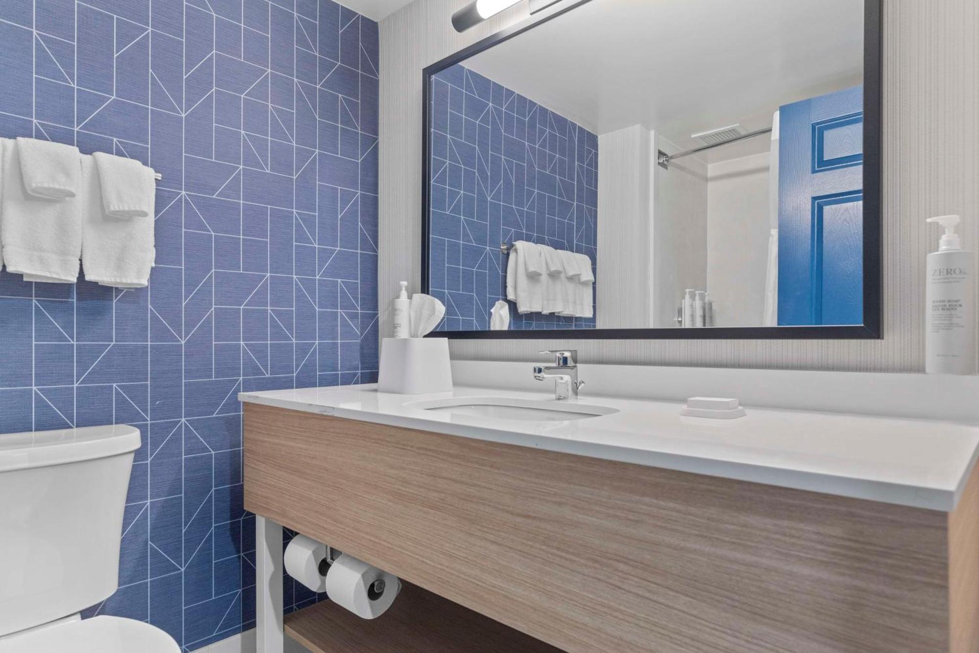 Spark By Hilton Greensboro Luaran gambar