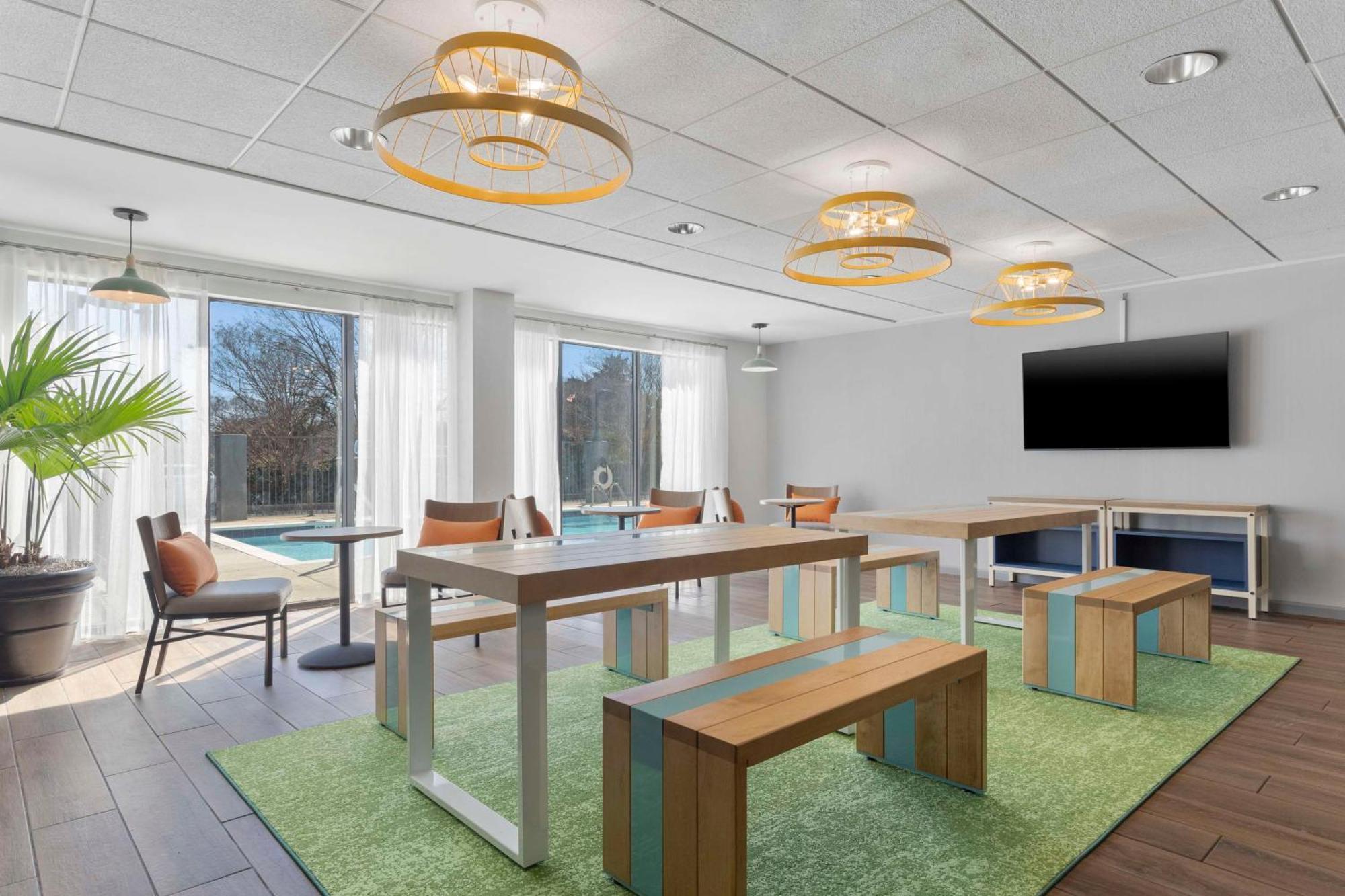 Spark By Hilton Greensboro Luaran gambar